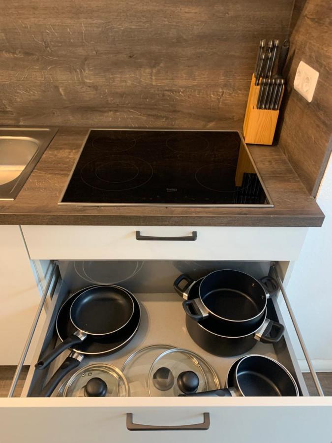 40 Qm Appartment Parkplatz, Balkon,Netflix, Prime Chemnitz Eksteriør billede