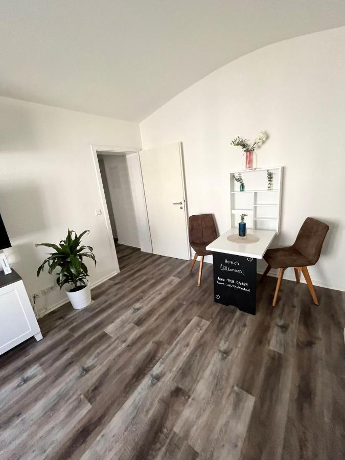 40 Qm Appartment Parkplatz, Balkon,Netflix, Prime Chemnitz Eksteriør billede